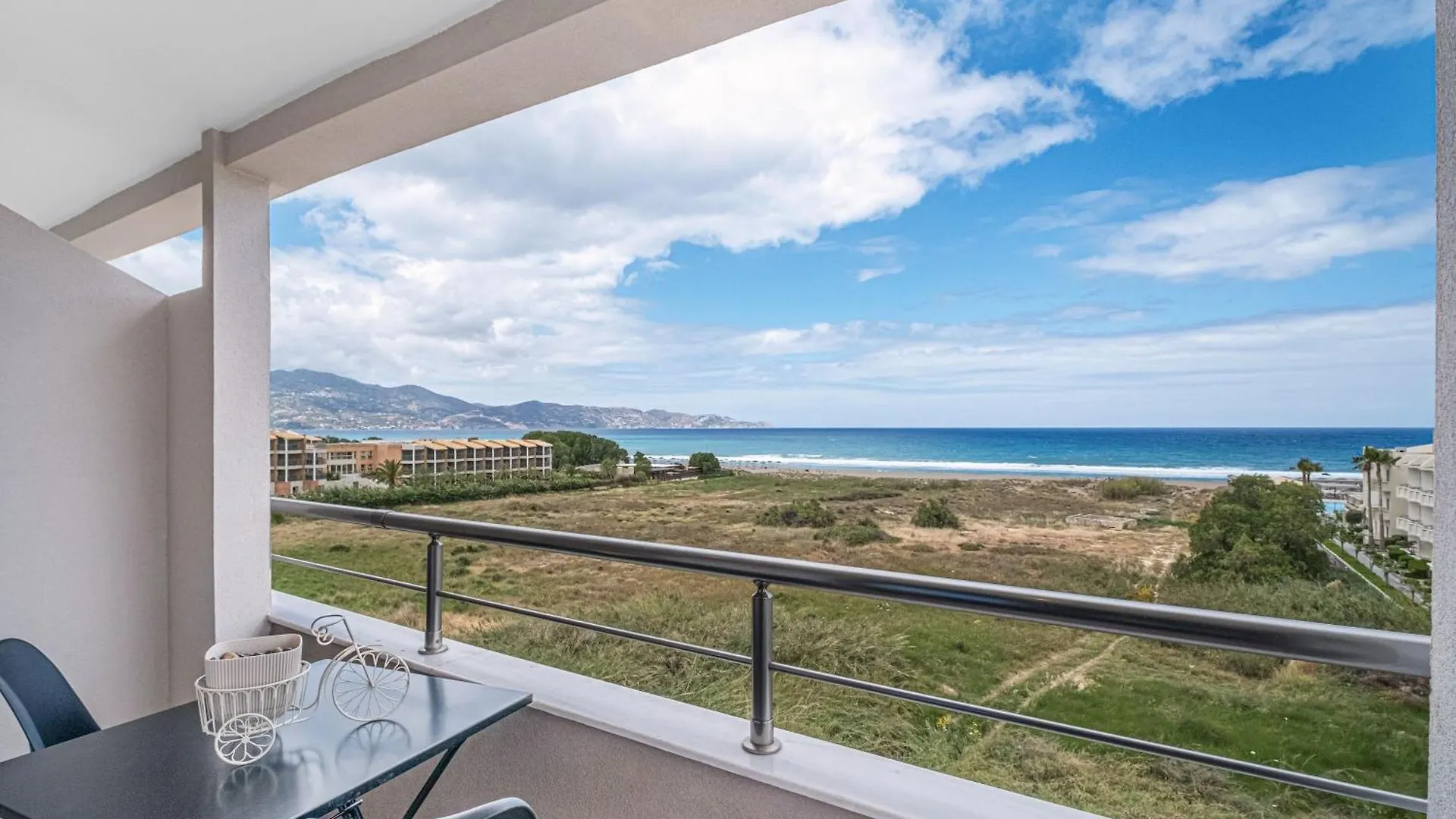 Grande Mare With Sea View Apartment Amoudara